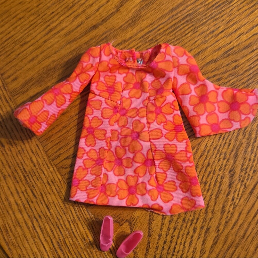 VINTAGE BARBIE TALKING PJ ORIGINAL OUTFIT #113 DRESS PINK AND ORANGE HONG KONG